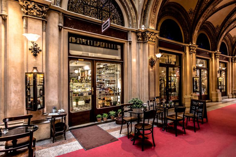 Free stock image of Restaurant created by Pixabay