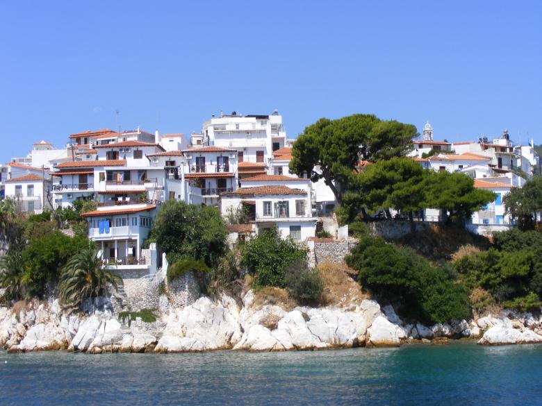Free stock image of Residence created by Pixabay