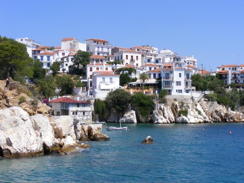 Free stock image of The Island created by Pixabay