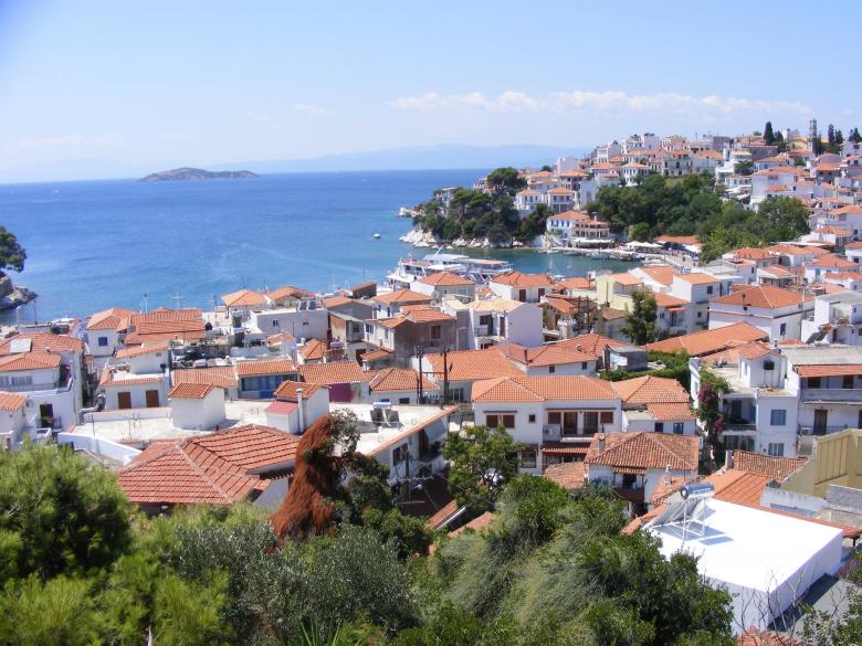 Free stock image of The Island created by Pixabay