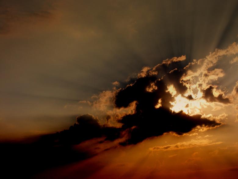 Free stock image of Clouds Covering the Sun created by Pixabay