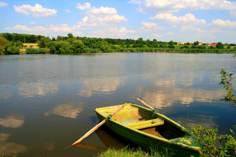 Free stock image of Boat created by Pixabay