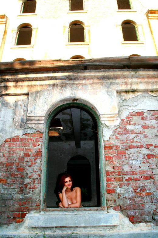 Free stock image of Girl in the Building created by Pixabay