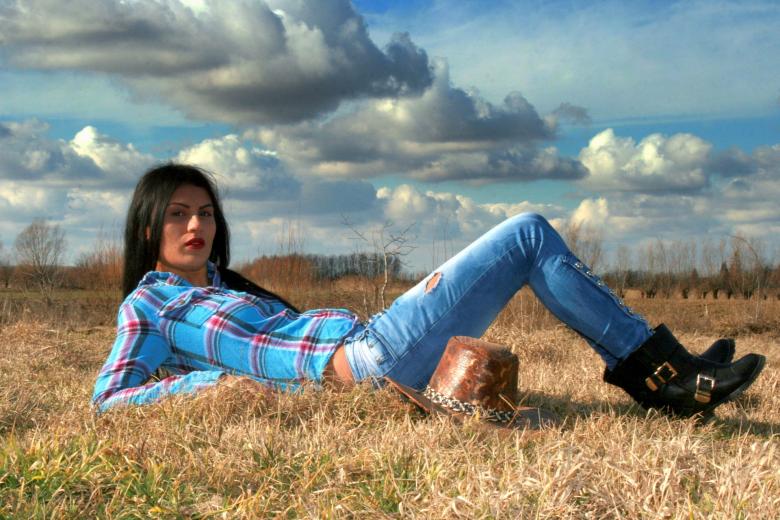 Free stock image of Lying on the Ground created by Pixabay
