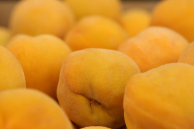 Free stock image of Peach created by Pixabay