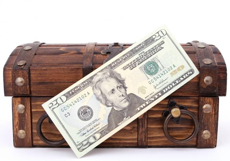 Free stock image of 20 Dollars and Treasure Chest created by Pixabay