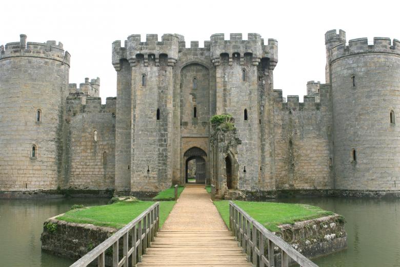 Free stock image of Medieval Castle Front created by Pixabay