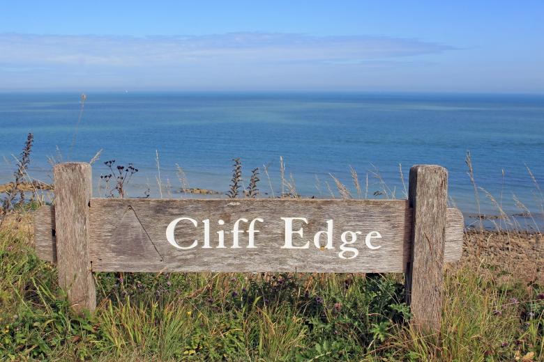 Free stock image of Cliff Edge created by Pixabay