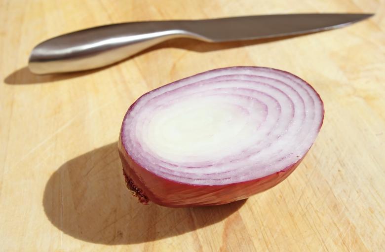 Free stock image of Onion created by Pixabay