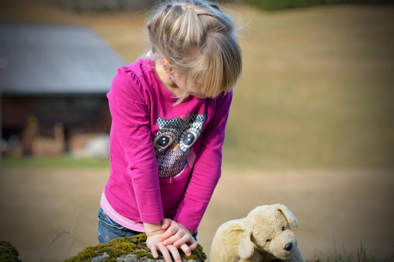 Free stock image of Blonde with a Toy created by Pixabay