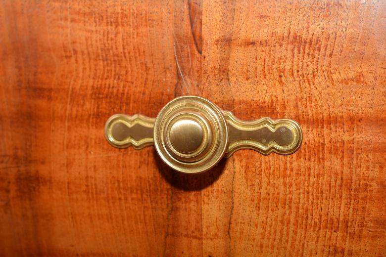 Free stock image of Drawer-Handle created by Pixabay
