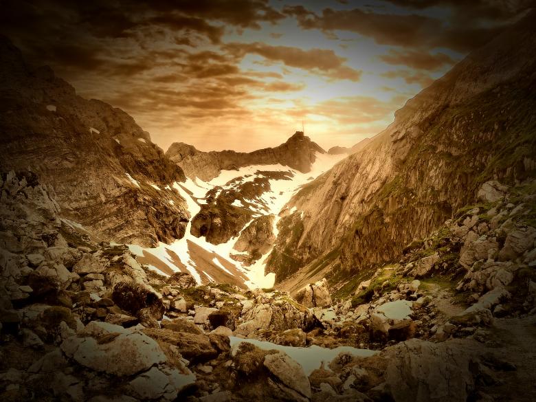 Free stock image of Mountain created by Pixabay