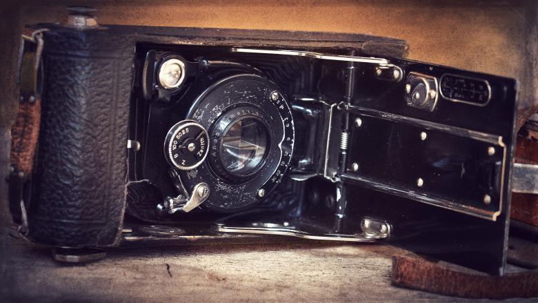 Free stock image of Camera created by Pixabay