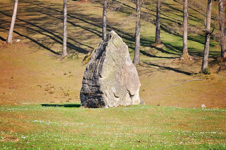 Free stock image of Big Stone created by Pixabay