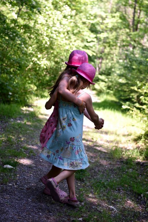 Free stock image of Sisters created by Pixabay