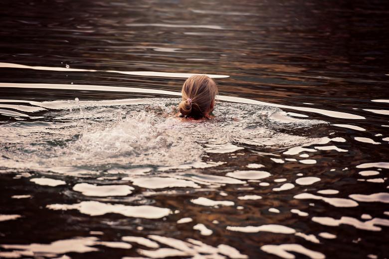 Free stock image of Swimmer Girl created by Pixabay