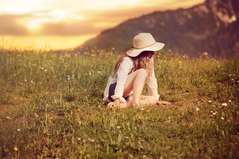Free stock image of Blonde created by Pixabay