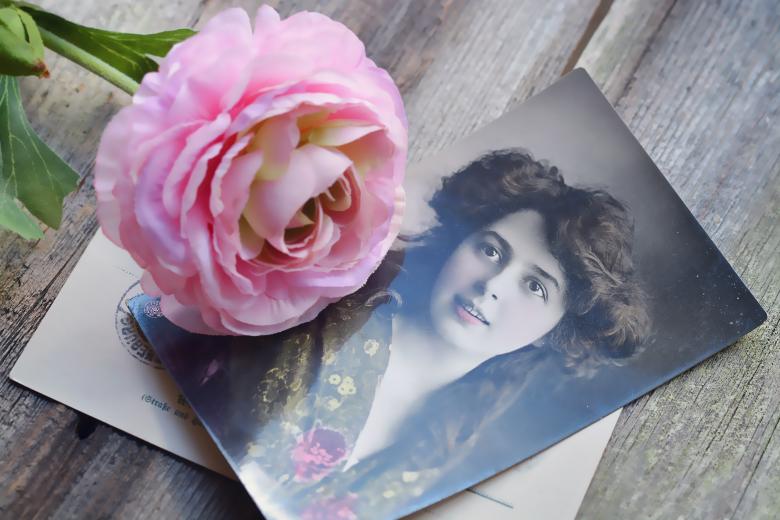 Free stock image of Postcard created by Pixabay