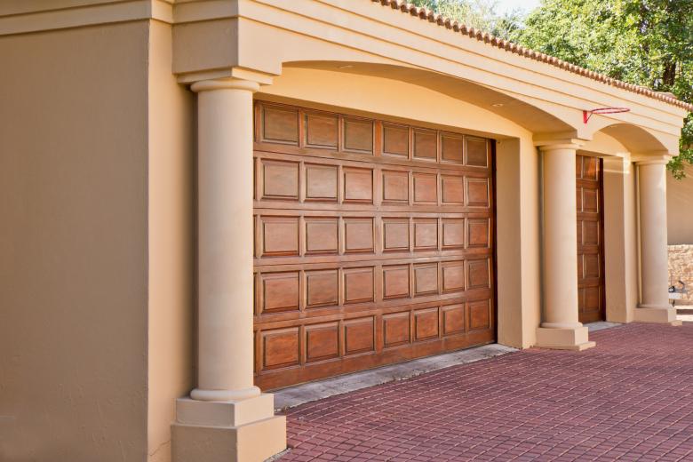 Free stock image of Garage created by Pixabay