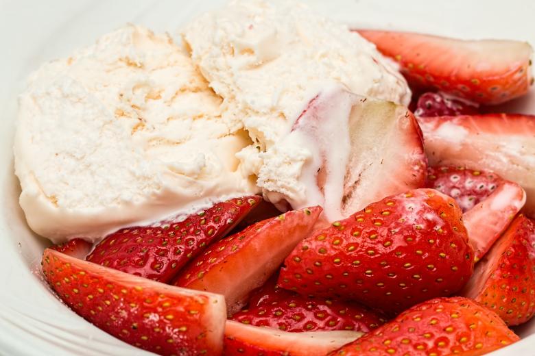 Free stock image of Strawberries created by Pixabay