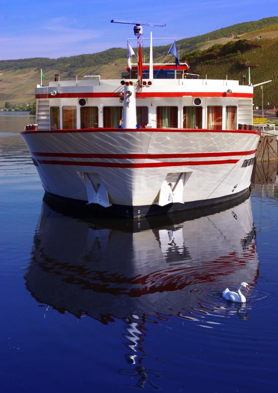Free stock image of Ship created by Pixabay