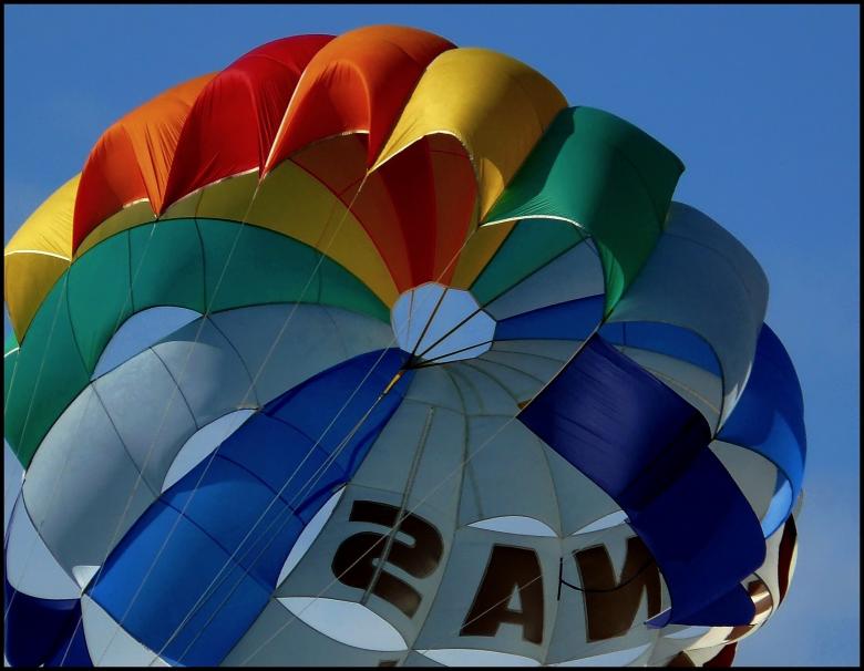 Free stock image of Parachute created by Pixabay