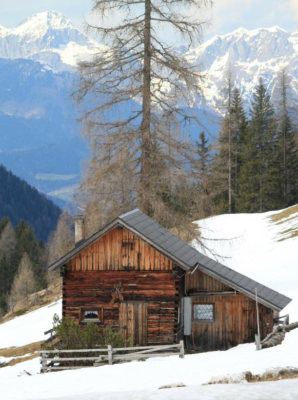 Free stock image of Wooden Cabin created by Pixabay