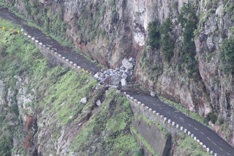 Free stock image of Landsliding created by Pixabay