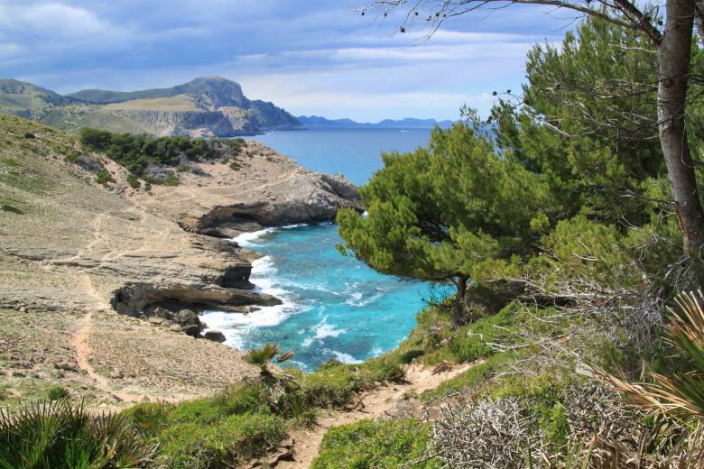 Free stock image of Coast created by Pixabay