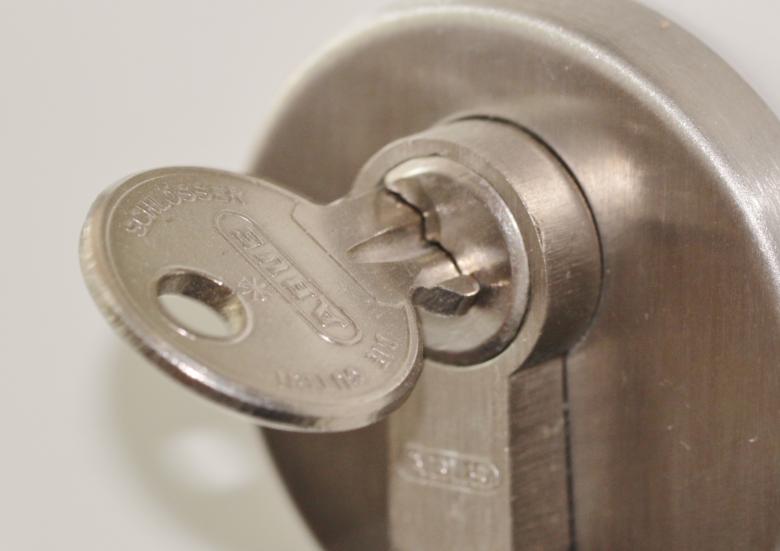Free stock image of Door Lock created by Pixabay
