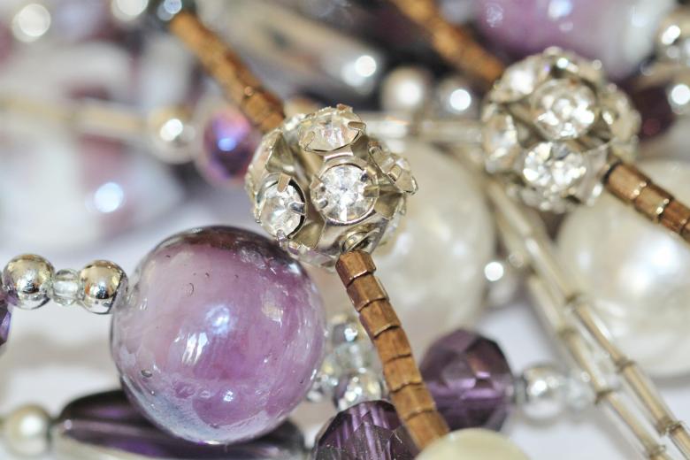 Free stock image of Jewelry created by Pixabay