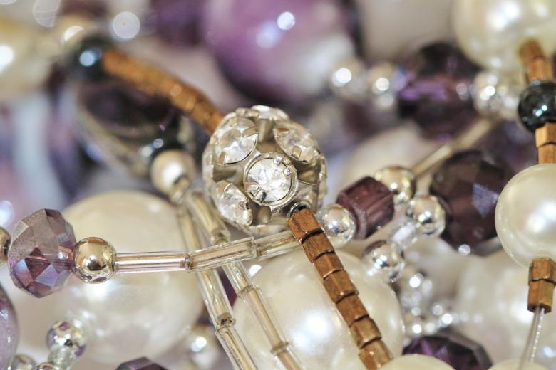 Free stock image of Jewelry created by Pixabay