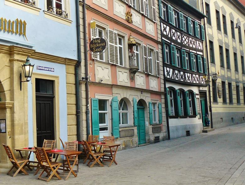 Free stock image of Street created by Pixabay