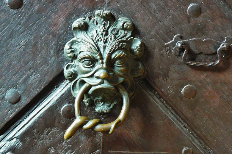 Free stock image of Door Handle created by Pixabay