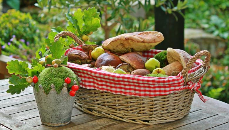 Free stock image of Fresh Fruits created by Pixabay