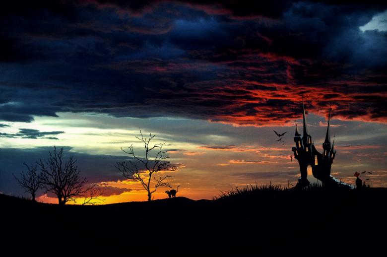 Free stock image of Haunted Castle created by Pixabay