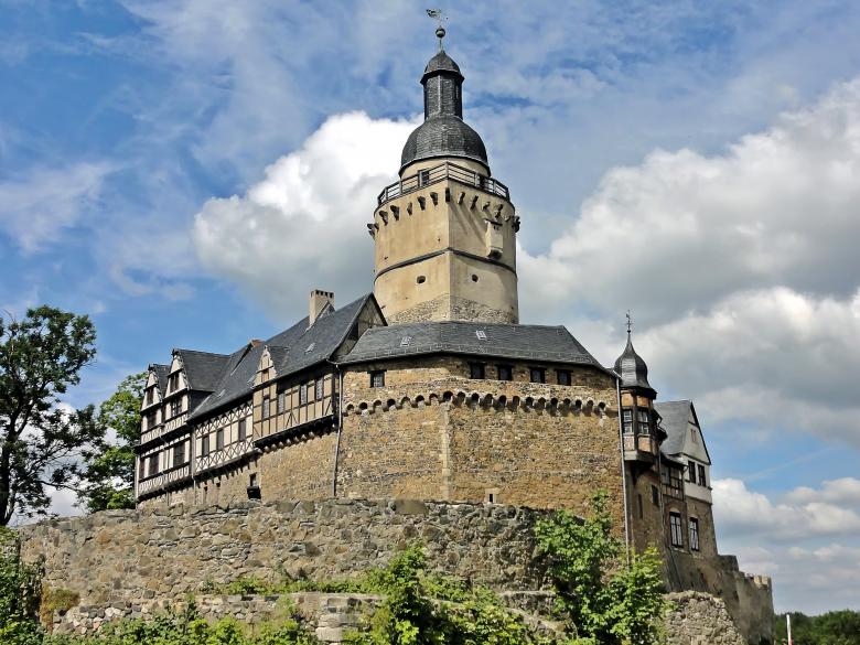 Free stock image of Old Castle and tower created by Pixabay