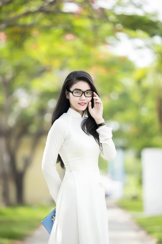 Free stock image of Asian Girl with Glasses created by Bùi Tuân Anh
