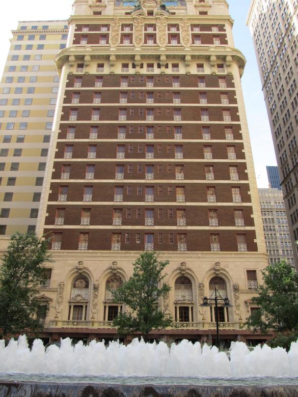 Free stock image of Adolphus Hotel created by Pixabay
