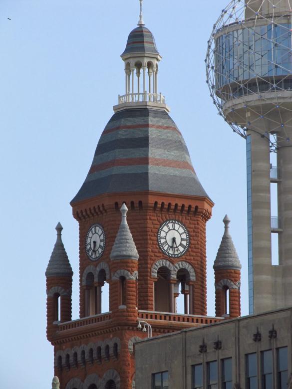 Free stock image of Clock Tower created by Pixabay