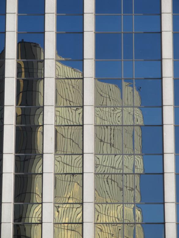 Free stock image of Window of a Building created by Pixabay