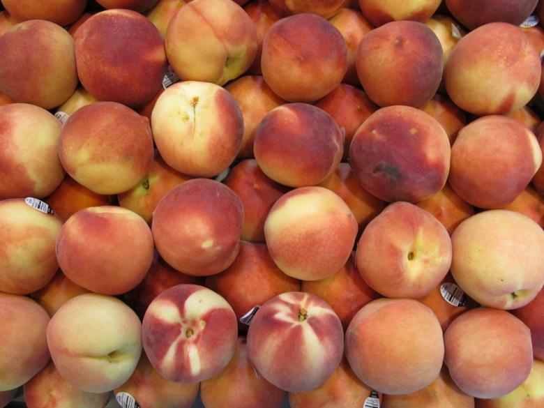 Free stock image of Fresh Peaches created by Pixabay