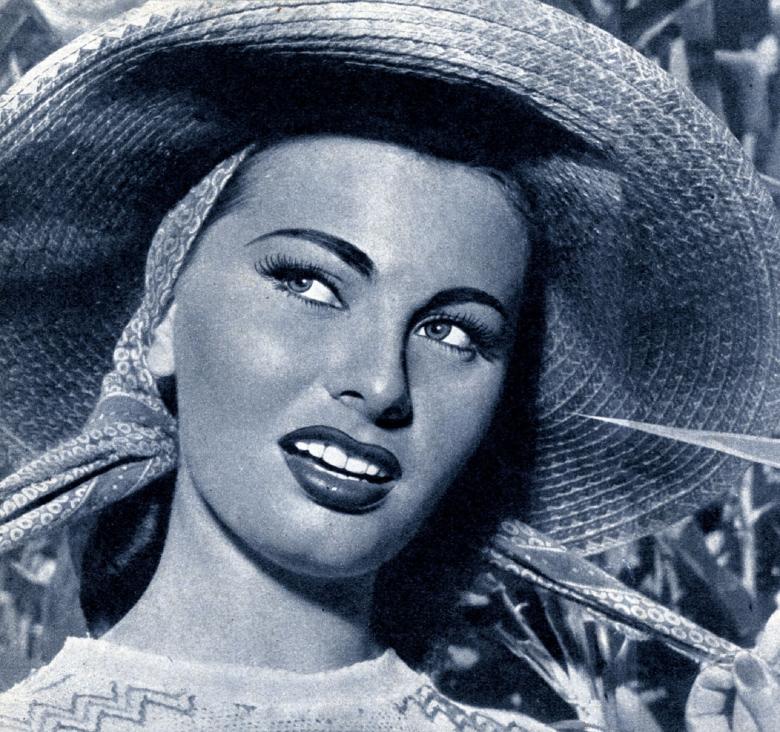 Free stock image of Sophia Loren created by Pixabay
