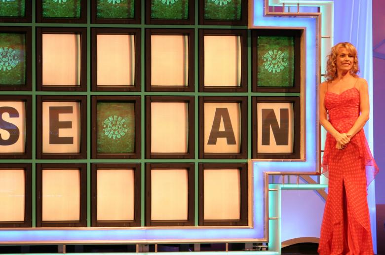 Free stock image of Vanna White in a Show created by Pixabay