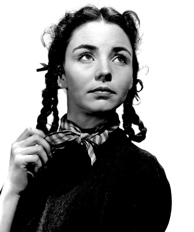 Free stock image of Jennifer Jones created by Pixabay