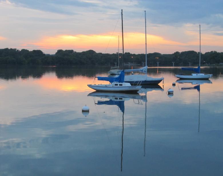 Free stock image of Personal Yachts created by Pixabay