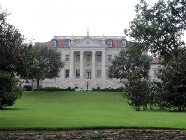 Free stock image of Big Mansion created by Pixabay