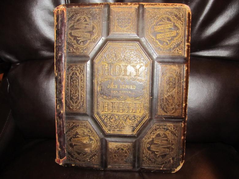 Free stock image of Antique Bible created by Pixabay