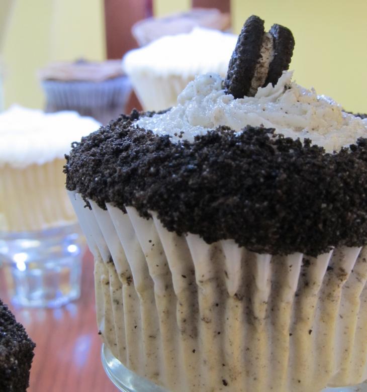 Free stock image of Oreo Cupcake created by Pixabay