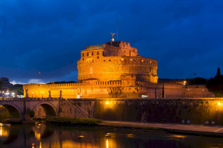 Free stock image of Castle Santangelo created by Pixabay